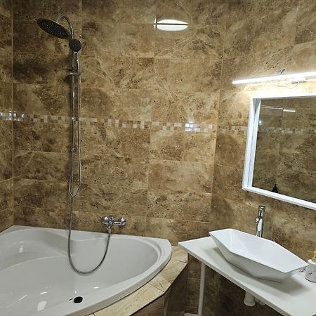 Hotel Taurus Ostrava Ngoại thất bức ảnh