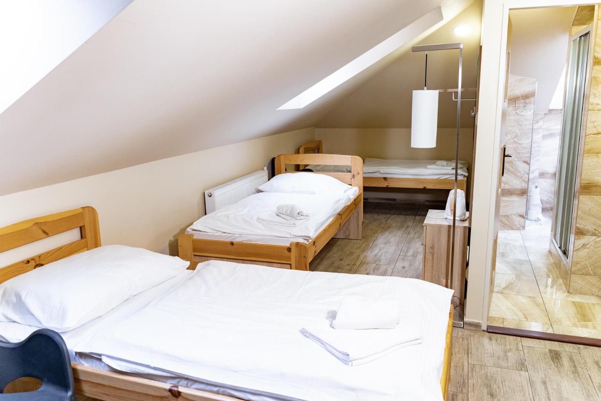 Hotel Taurus Ostrava Ngoại thất bức ảnh