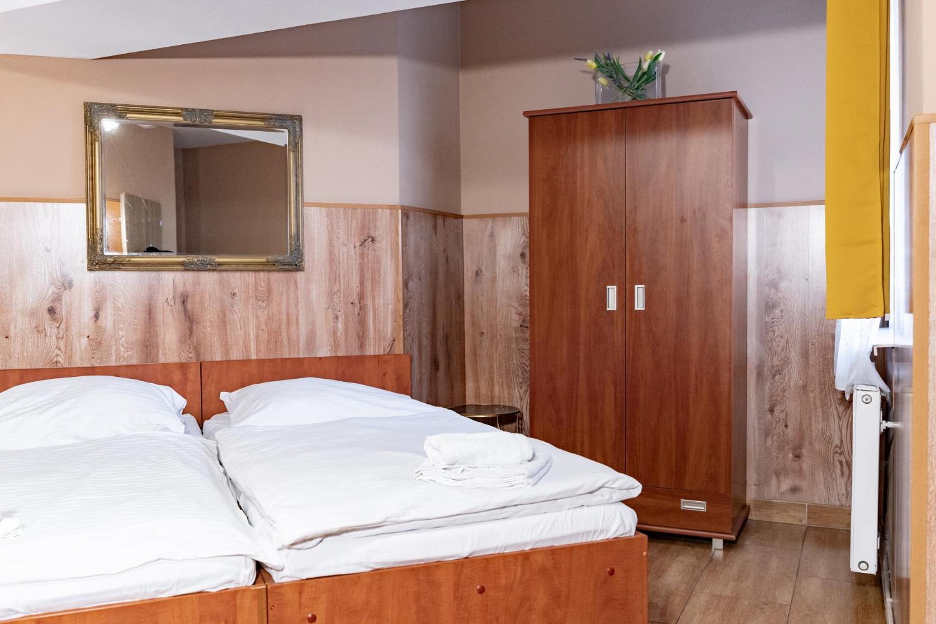 Hotel Taurus Ostrava Ngoại thất bức ảnh
