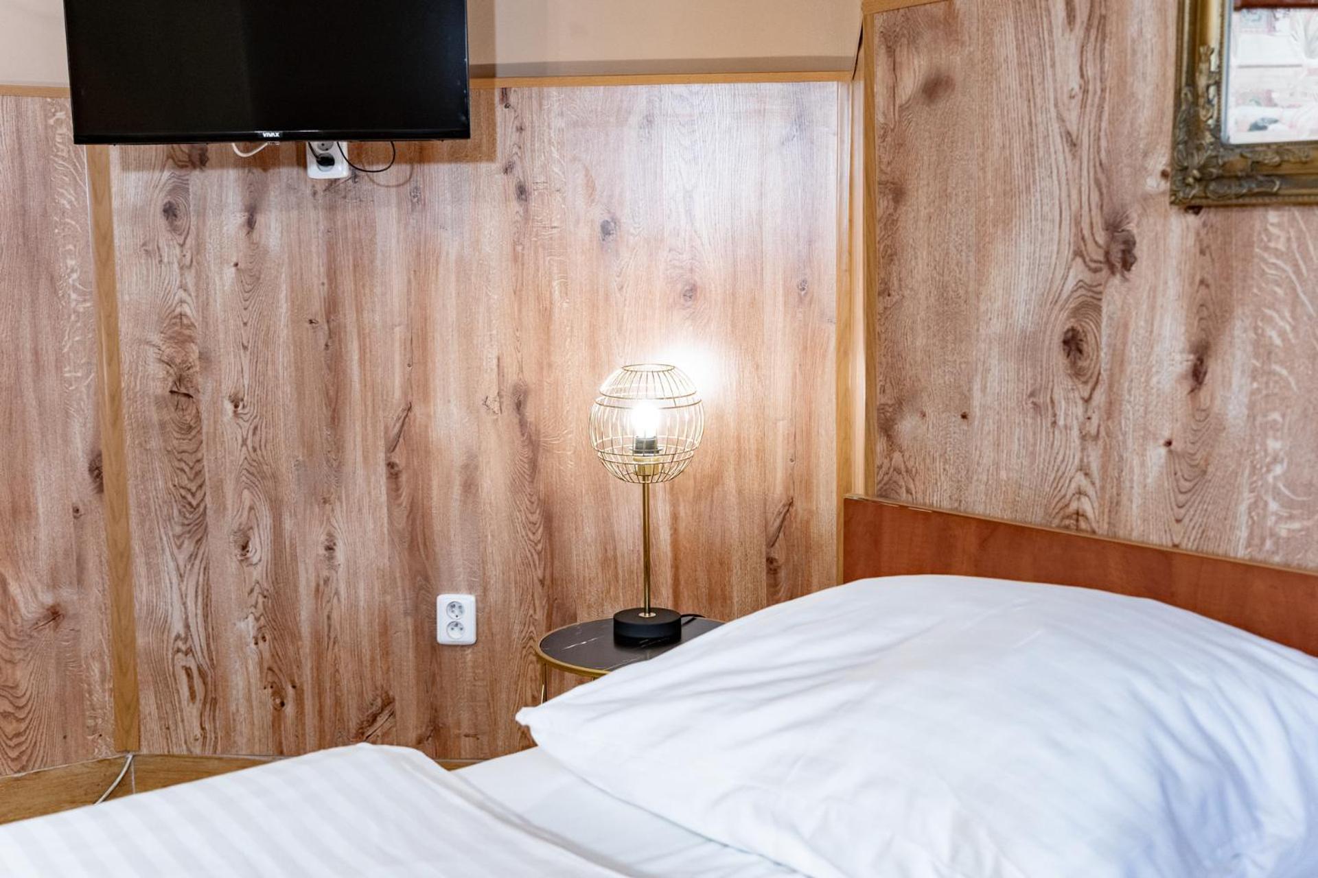 Hotel Taurus Ostrava Ngoại thất bức ảnh