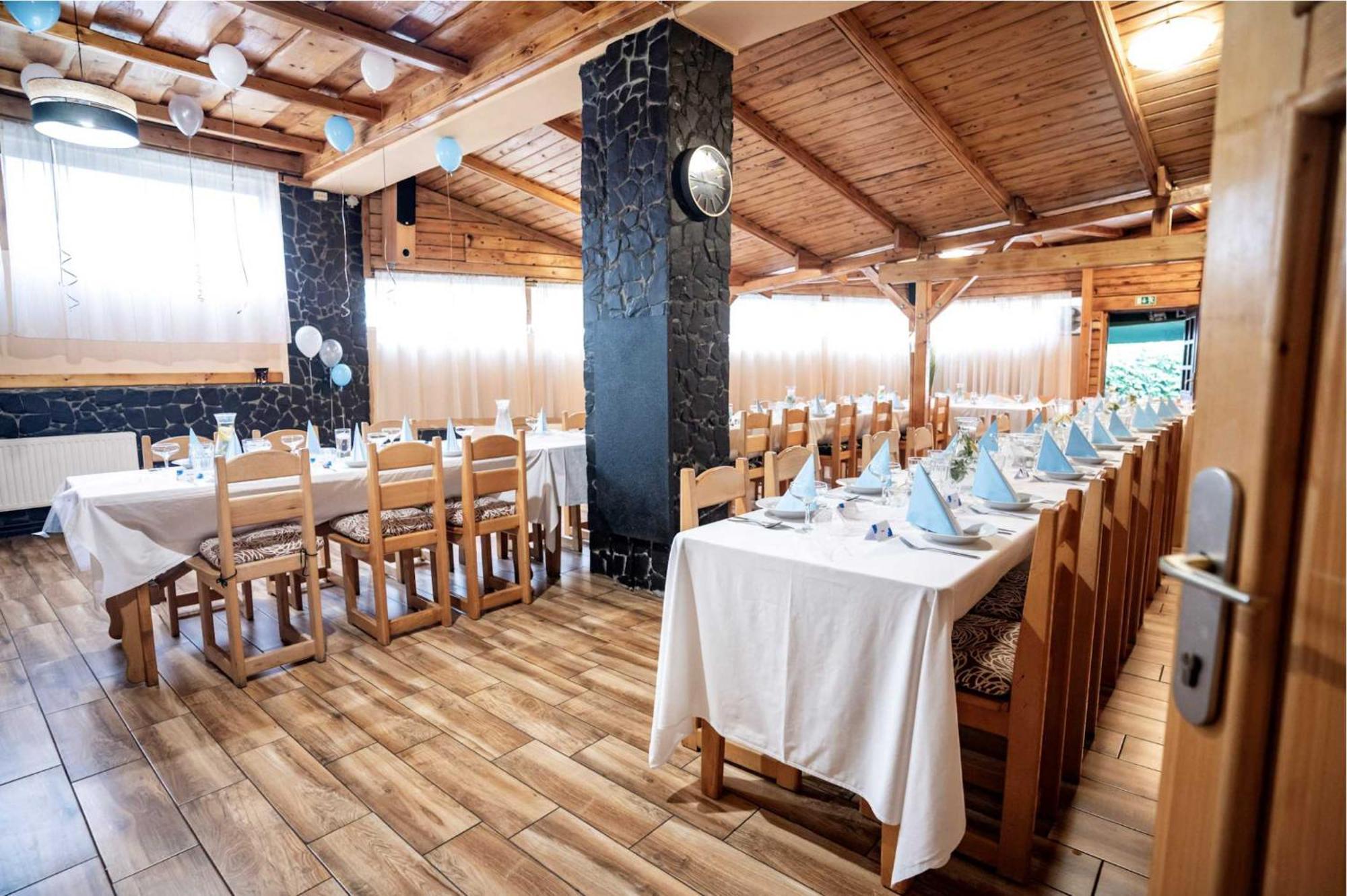 Hotel Taurus Ostrava Ngoại thất bức ảnh