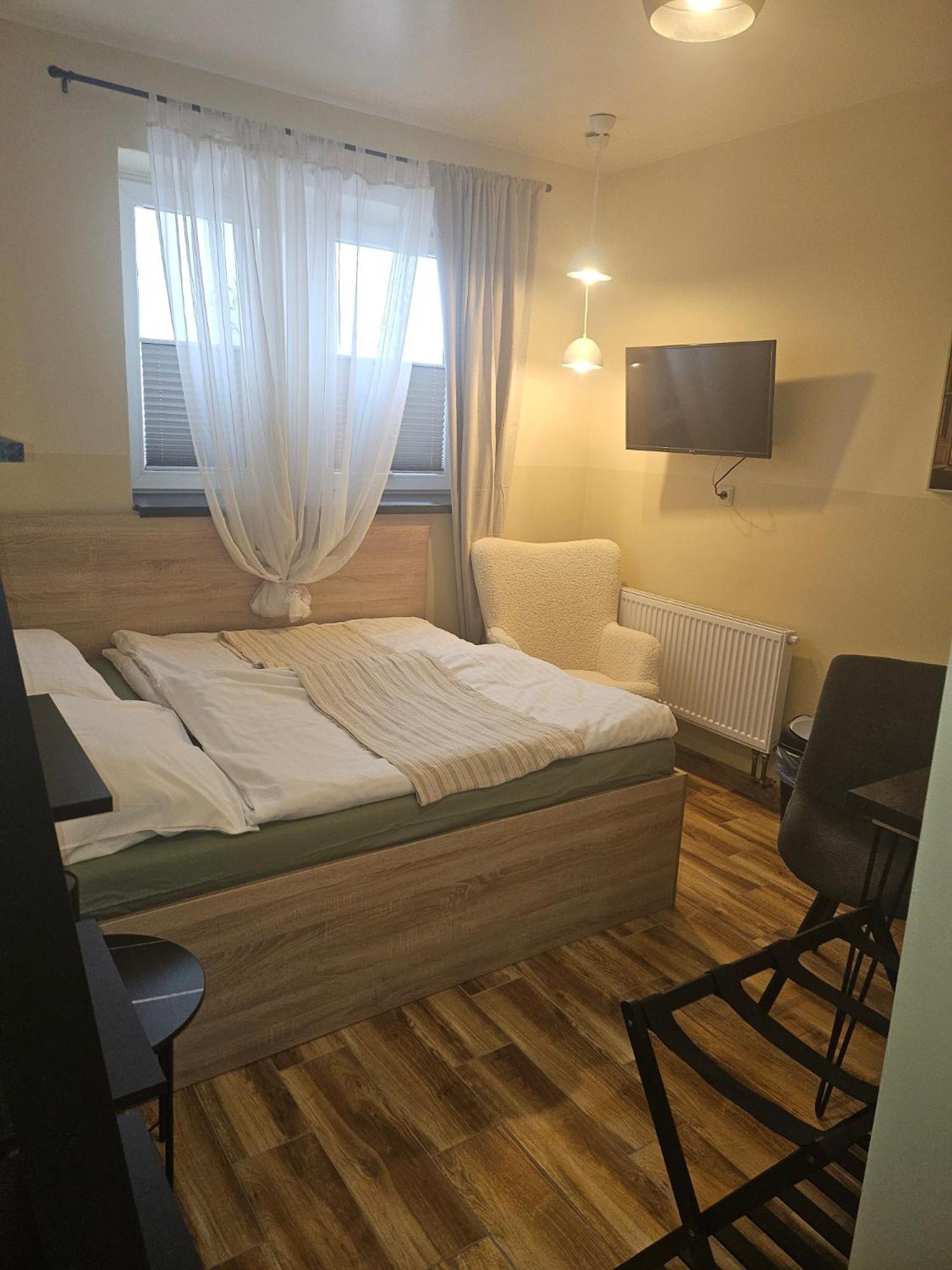 Hotel Taurus Ostrava Ngoại thất bức ảnh