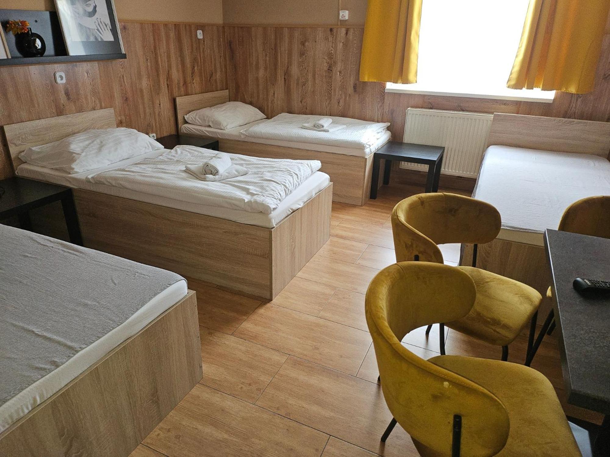 Hotel Taurus Ostrava Ngoại thất bức ảnh