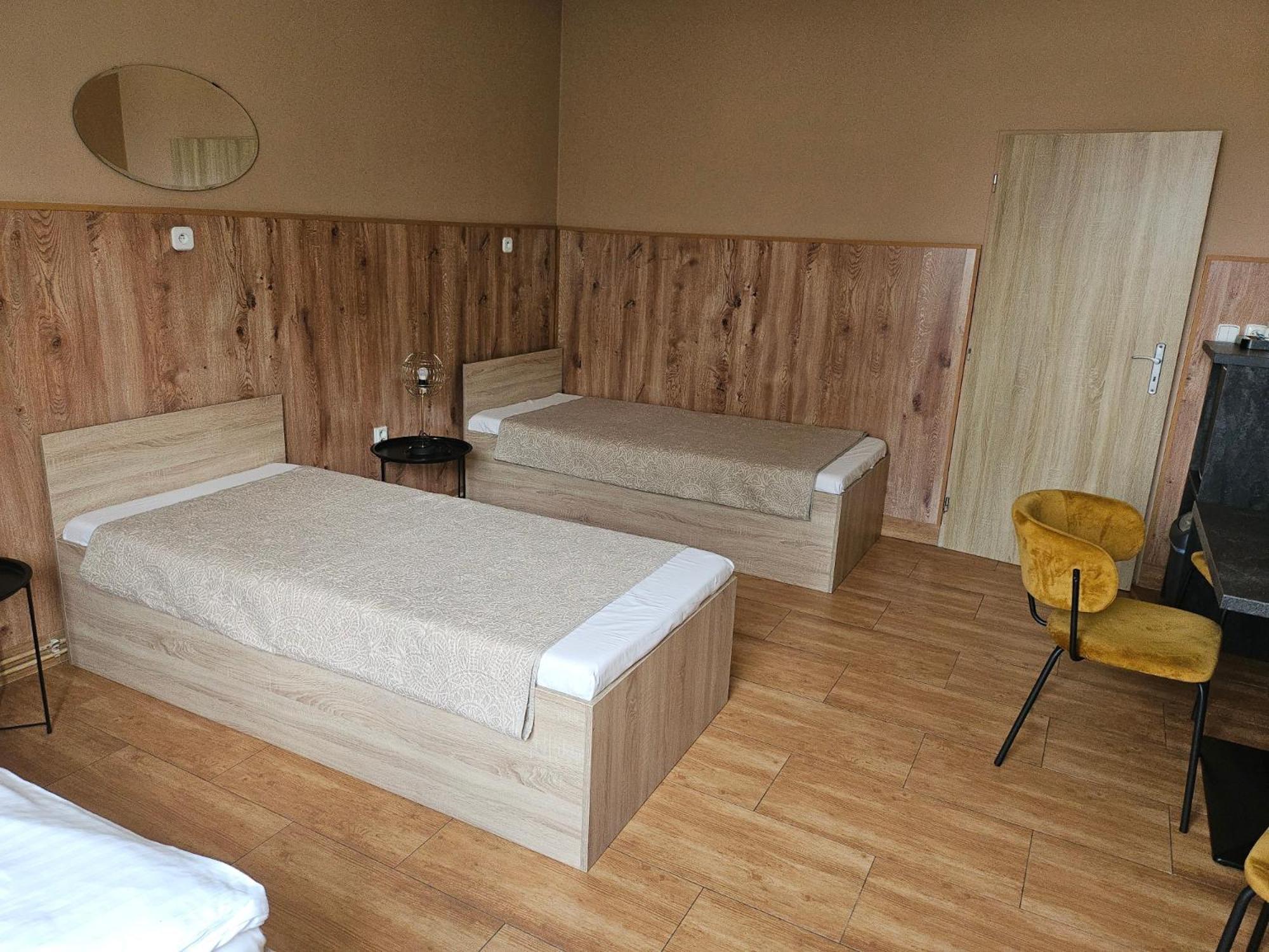 Hotel Taurus Ostrava Ngoại thất bức ảnh
