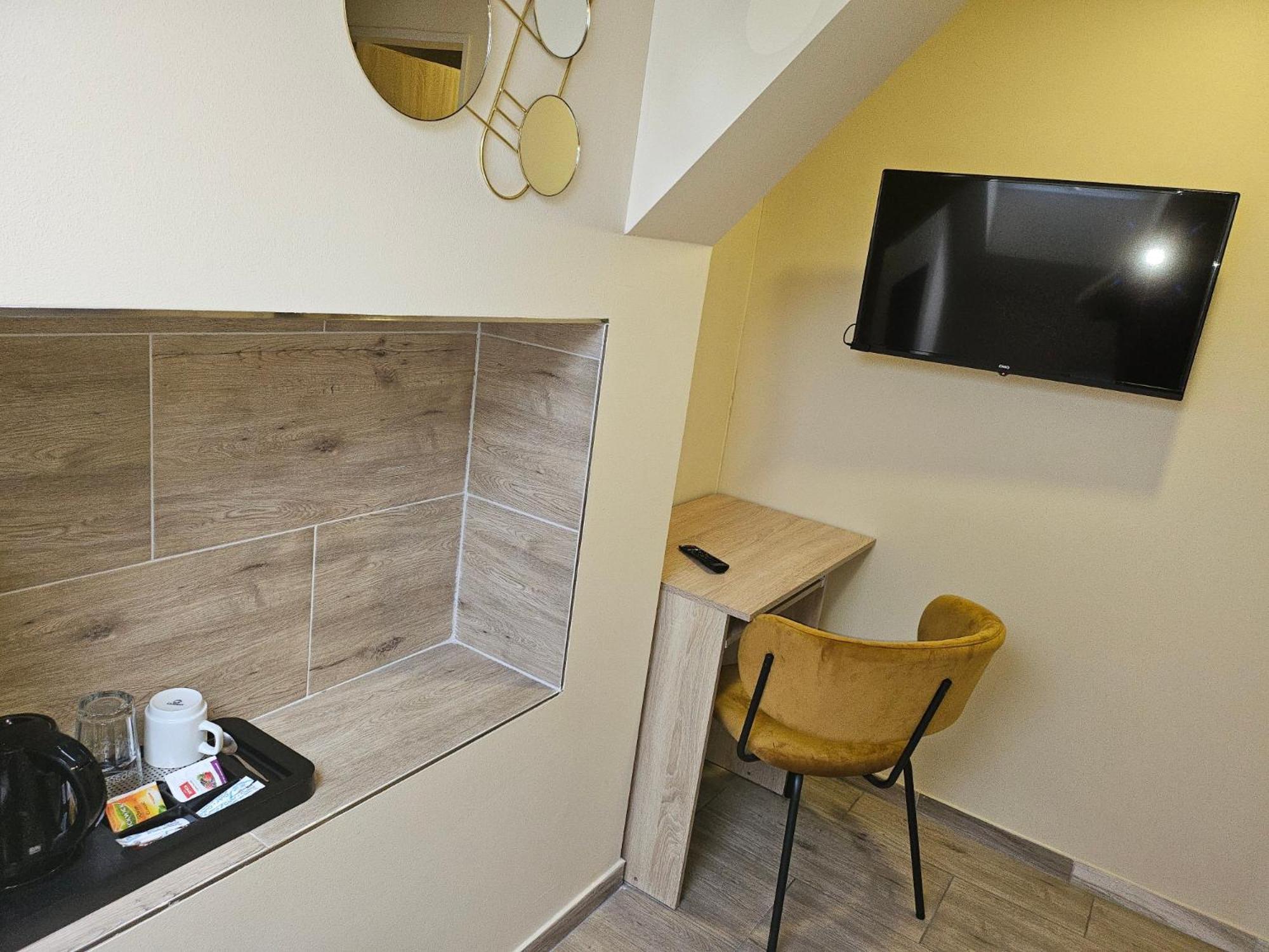 Hotel Taurus Ostrava Ngoại thất bức ảnh