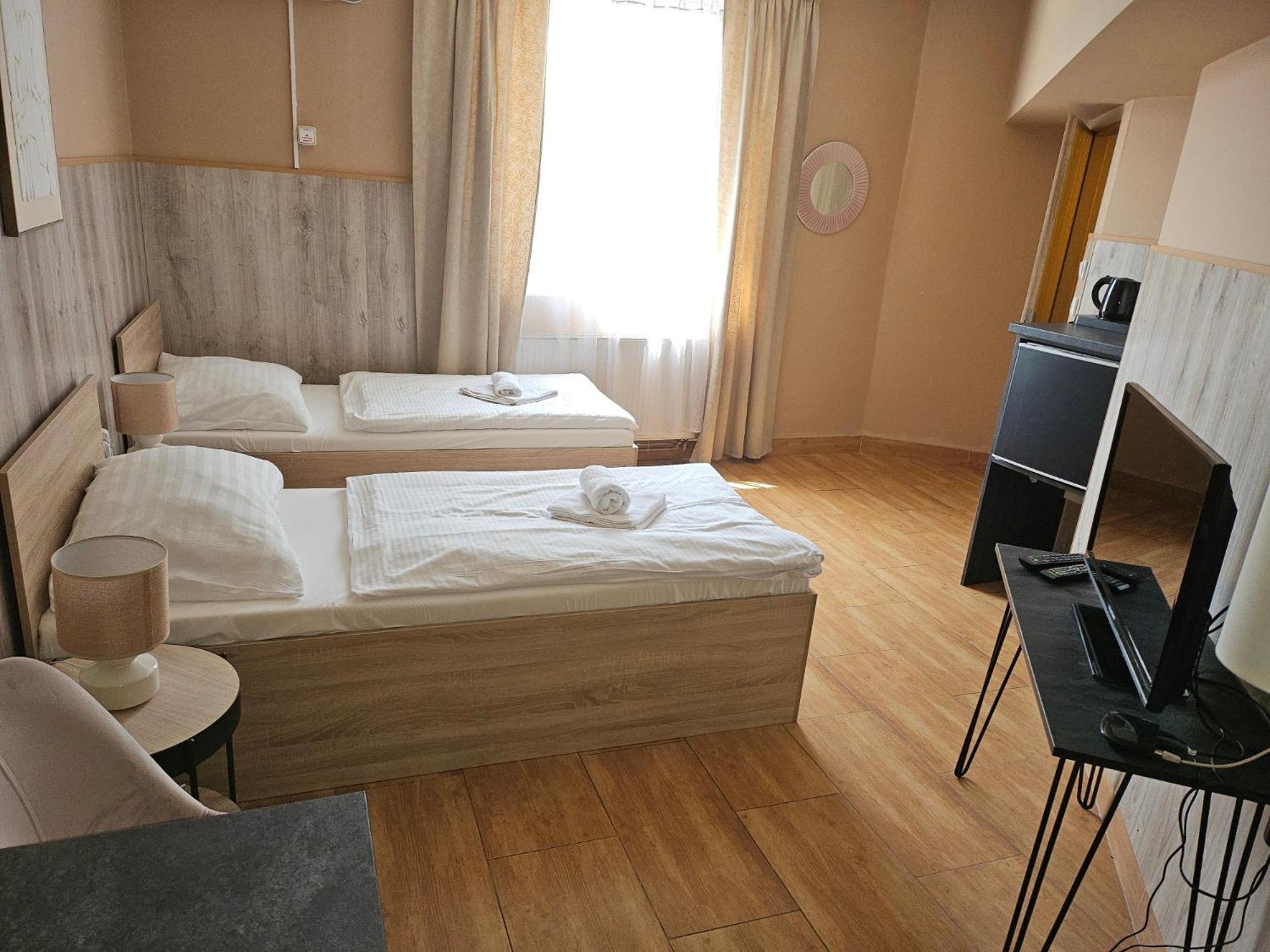 Hotel Taurus Ostrava Ngoại thất bức ảnh